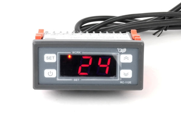 3-9033-S Digitales 10A Thermostat AllStrom RegelTherm mit Display und Alarm